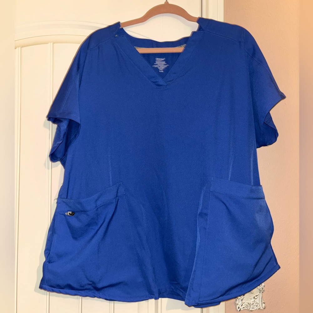 Women’s scrub set